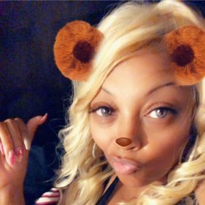 Meet your Posher, Kelley